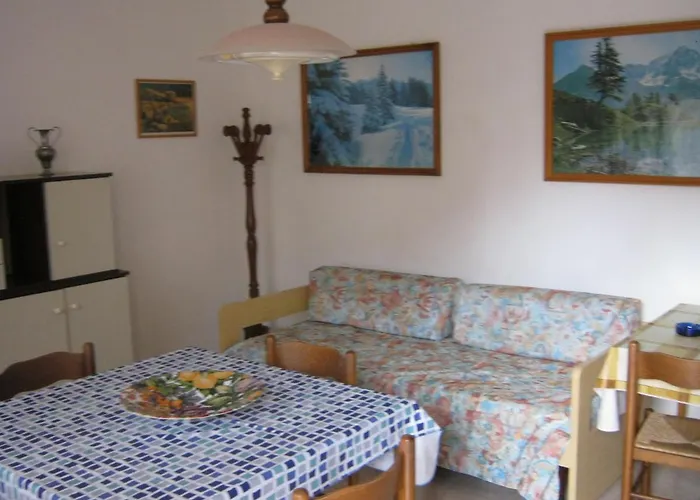 Flavia Flats ביביונה