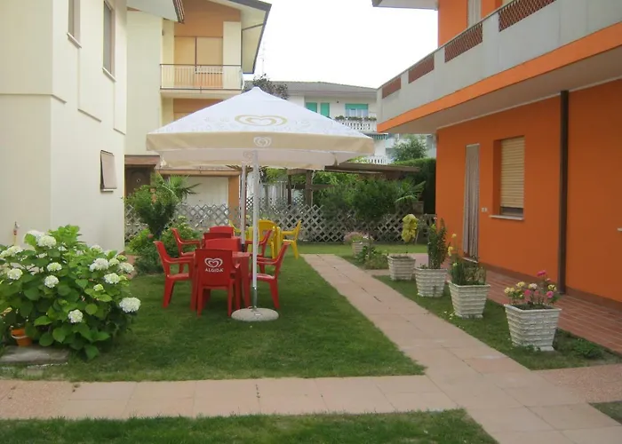 Flavia Flats * ביביונה